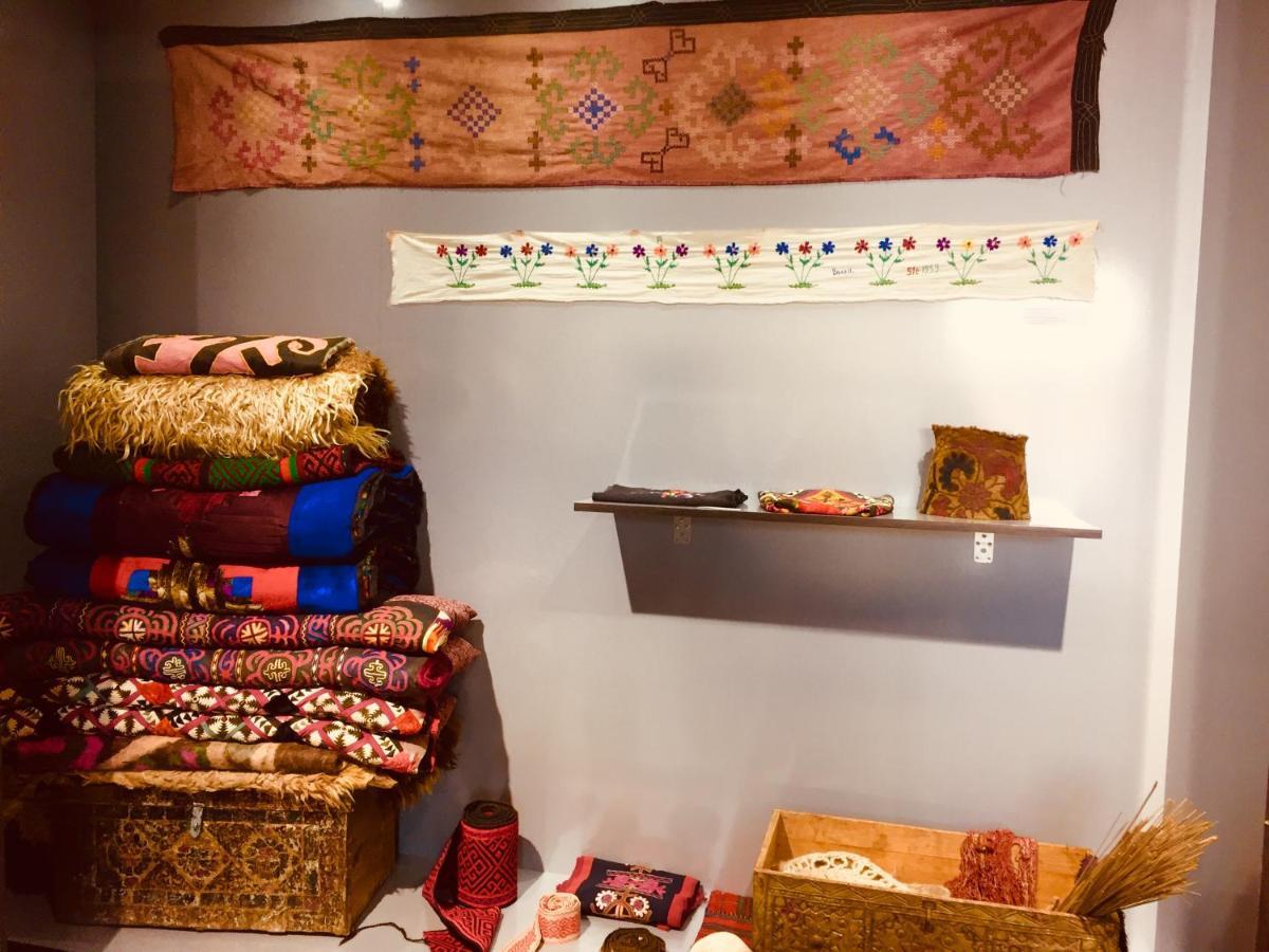 Tilek Guest House Sary-Mogul Bagian luar foto