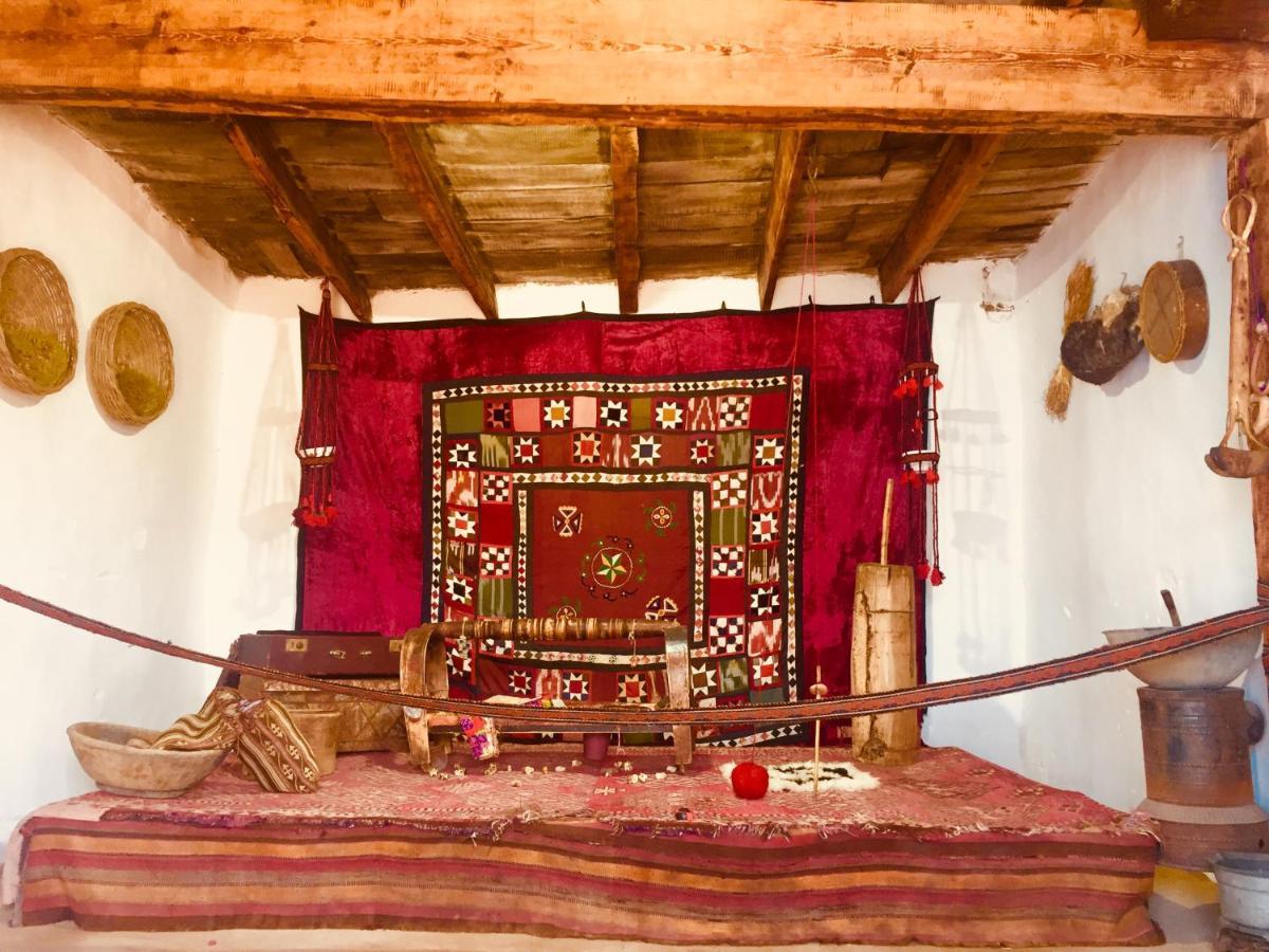 Tilek Guest House Sary-Mogul Bagian luar foto