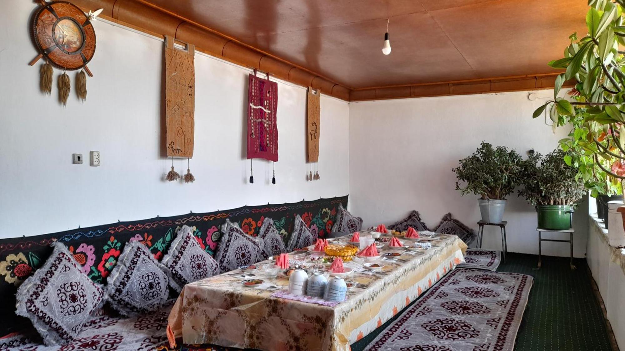 Tilek Guest House Sary-Mogul Bagian luar foto